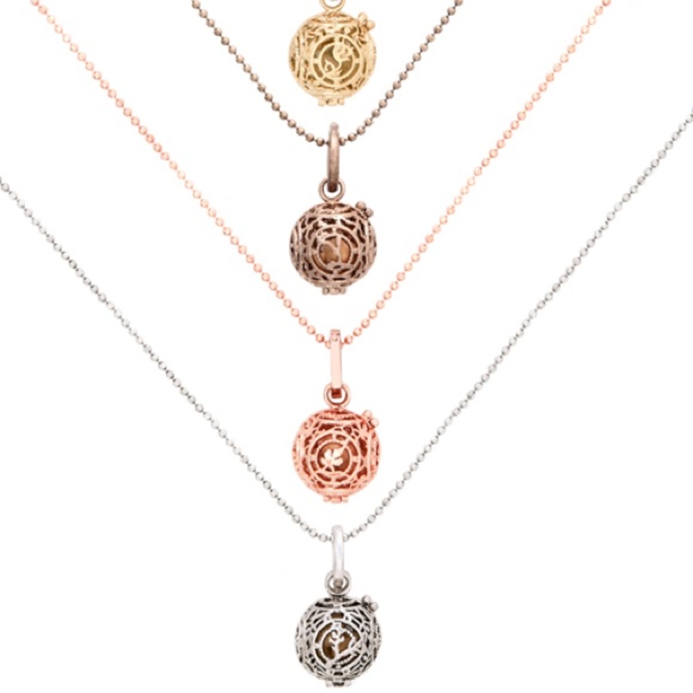 Lisa Hoffman fragrance necklace